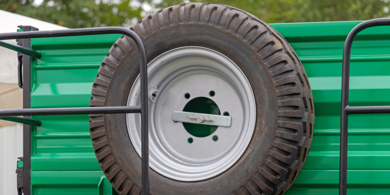 How to Choose the Right Trailer Tires